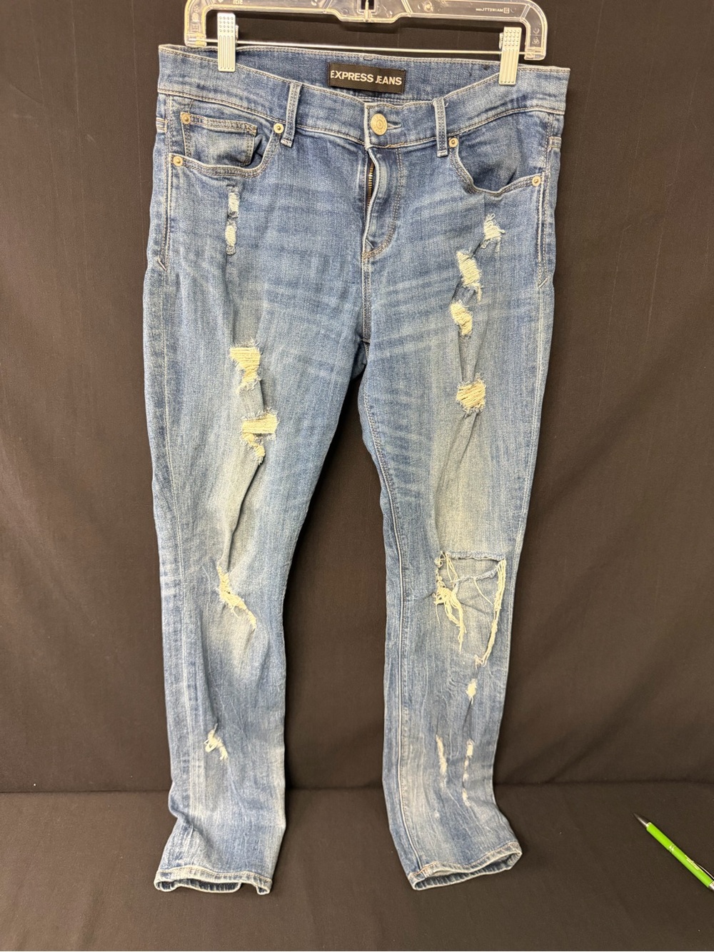 Express Jeans Women’s Size 8R Distressed Skinny Jeans Light Wash Denim